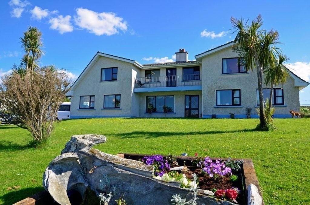 Decourcey'S Hazelbrook Farmhouse B&B Cleggan Esterno foto